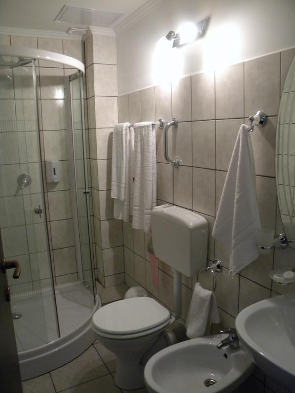 Pensiunea Mason'S Rîşnov Kamer foto